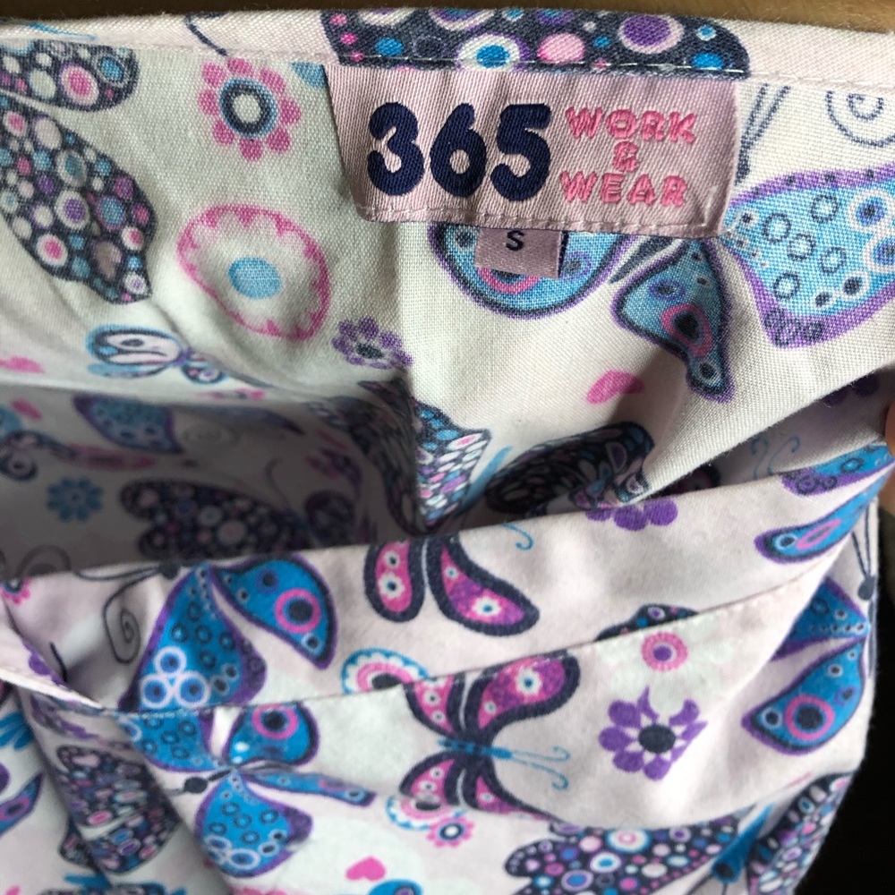 Multicolored Scrub Top - Picture 3 of 3